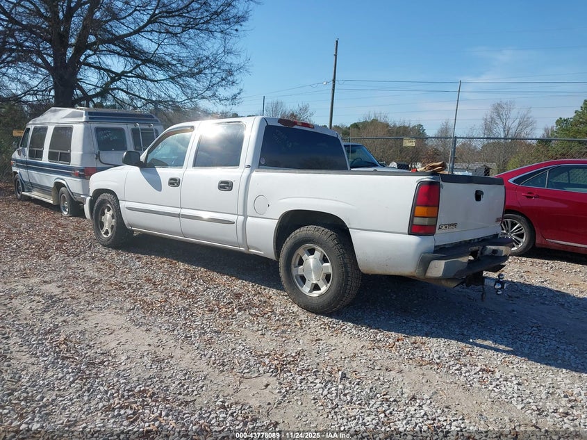 2GTEC13T551391070 2005 GMC SIERRA photo no. 3