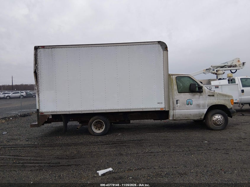 2004 Ford E-350 Cutaway Standard VIN: 1FDWE35L34HA86844 Lot: 43778145