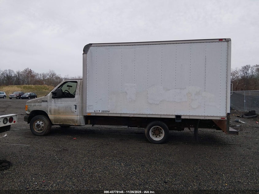 2004 Ford E-350 Cutaway Standard VIN: 1FDWE35L34HA86844 Lot: 43778145