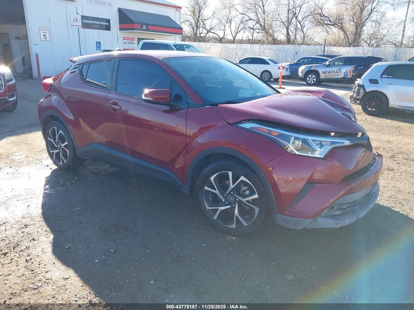 TOYOTA C-HR XLE PREMIUM