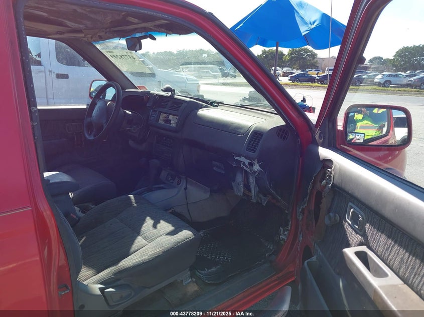 1N6ED26YXXC304820 1999 NISSAN NAVARA (FRONTIER) photo no. 5