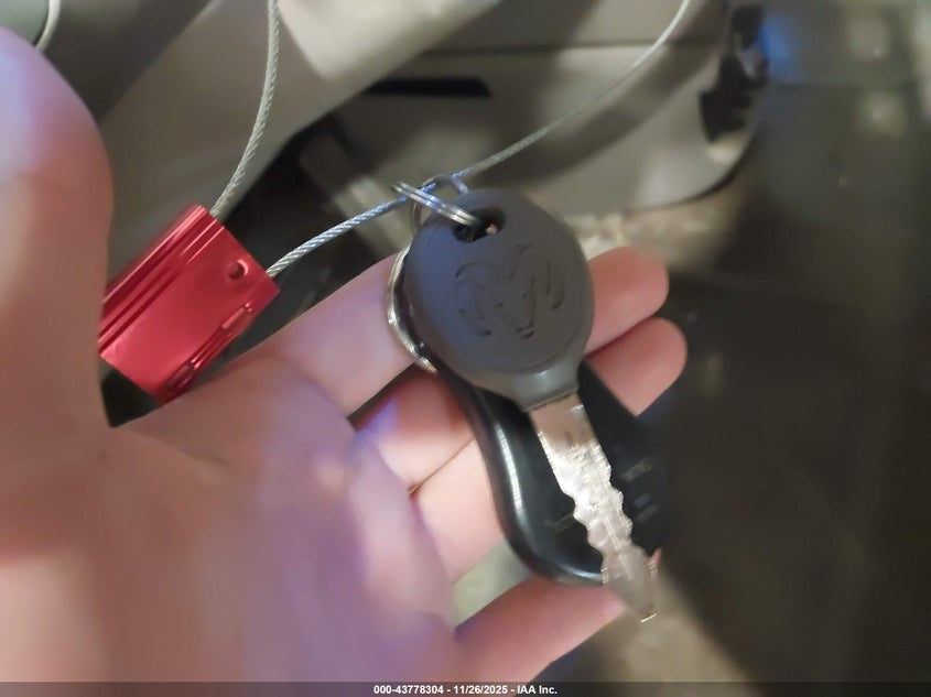 2002 Dodge Grand Caravan Sport VIN: 2B4GP44RX2R735309 Lot: 43778304