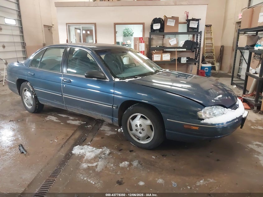 2G1WL52M1T1157472 CHEVROLET LUMINA Photo 1