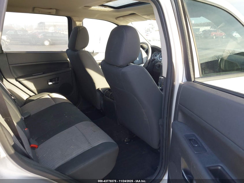 2009 Jeep Grand Cherokee Laredo VIN: 1J8GR48K69C540958 Lot: 43778375