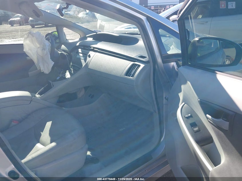 JTDKN3DUXB5316200 2011 TOYOTA PRIUS photo no. 5