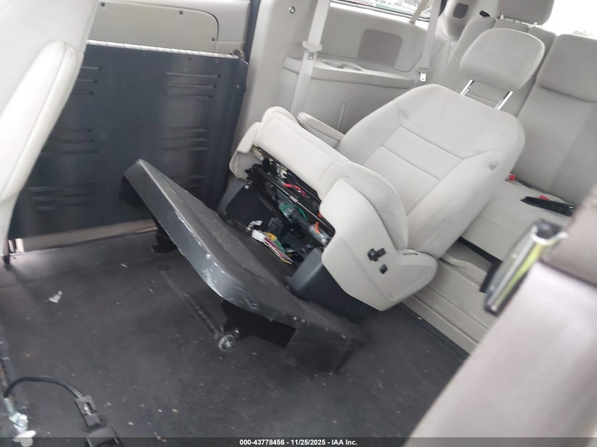 2014 Dodge Grand Caravan Sxt VIN: 2C4RDGCG5ER187486 Lot: 43778456