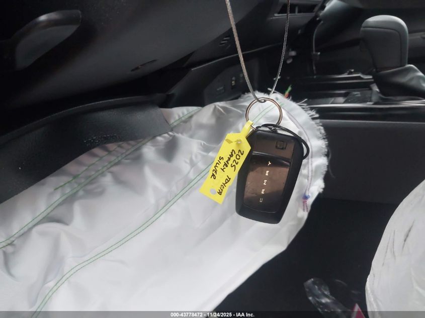 2025 Toyota Camry Le VIN: 4T1DAACK4SU026450 Lot: 43778472