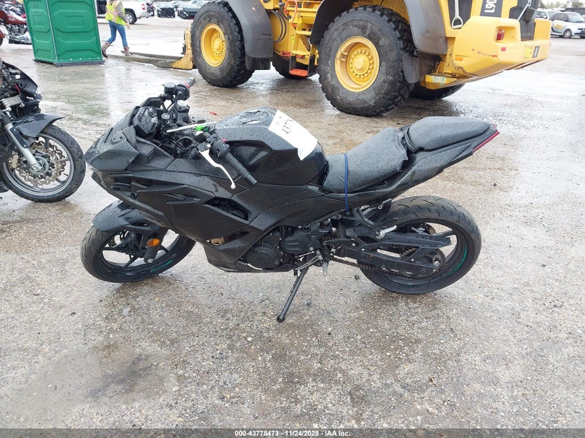 2024 Kawasaki Ex500 H VIN: ML5EXGH15RDA27110 Lot: 43778473