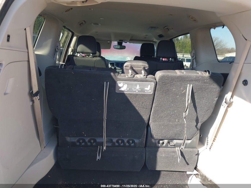 2019 Chrysler Pacifica Touring L VIN: 2C4RC1BG7KR732603 Lot: 43778498