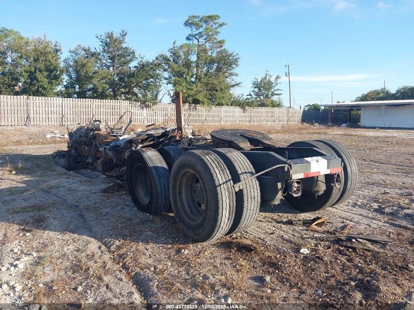 2011 OTHER PETERBILT 387 TRUCK N/A
