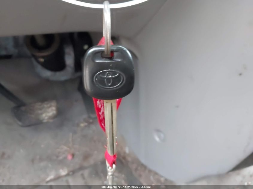 2004 Toyota Sienna Xle VIN: 5TDZA22C94S083499 Lot: 43778572