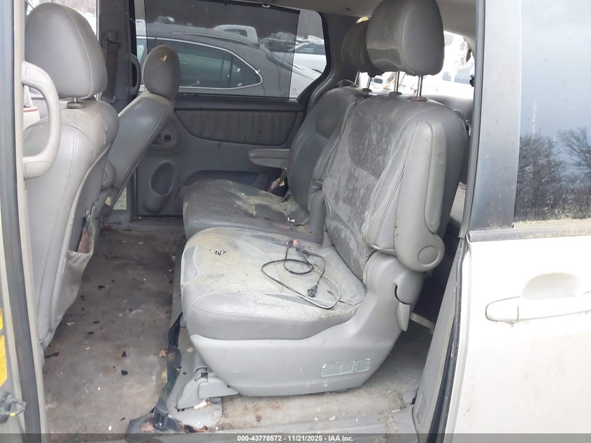 2004 Toyota Sienna Xle VIN: 5TDZA22C94S083499 Lot: 43778572