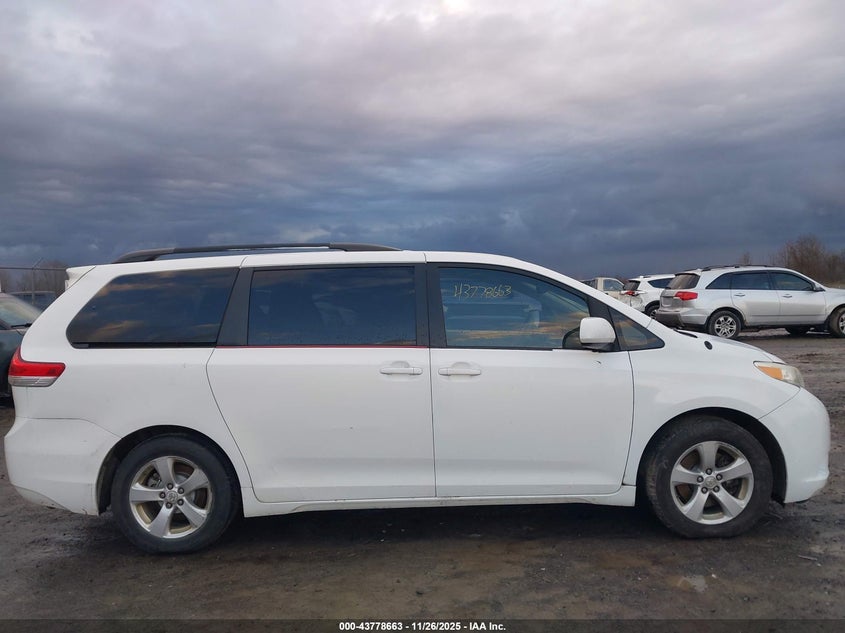 2011 Toyota Sienna Le V6 VIN: 5TDKK3DC0BS020418 Lot: 43778663