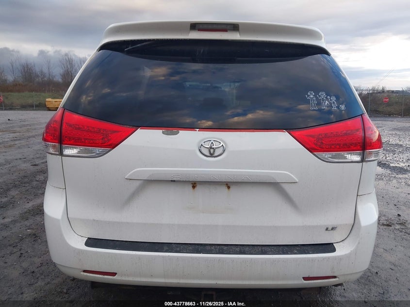 2011 Toyota Sienna Le V6 VIN: 5TDKK3DC0BS020418 Lot: 43778663