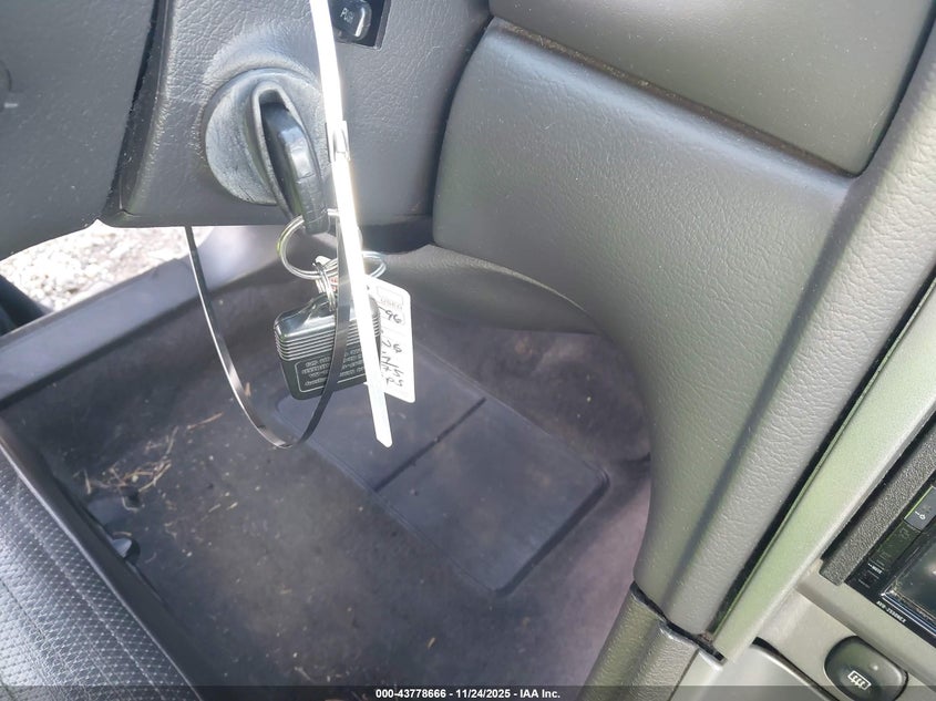 2004 Ford Mustang Mach 1 VIN: 1FAFP42R64F233575 Lot: 43778666