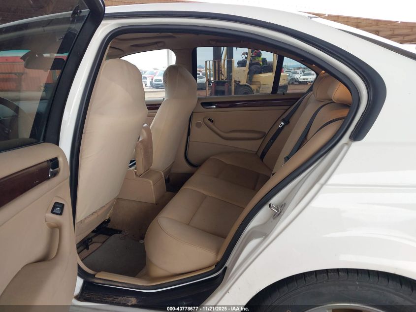 2005 BMW 325I VIN: WBAET37425NJ90608 Lot: 43778677