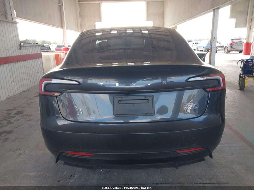 2025 Tesla Model 3 Performance VIN: 5YJ3E1ET5SF985407 Lot: 43778676