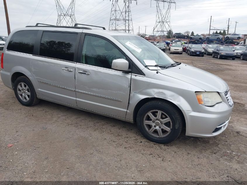 CHRYSLER TOWN & COUNTRY TOURING