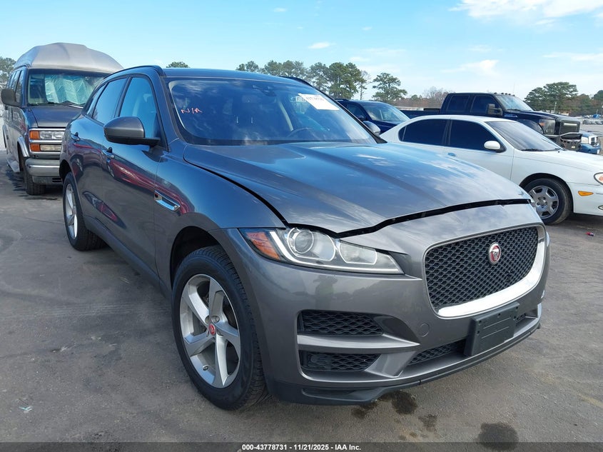 JAGUAR F-PACE 25T PREMIUM