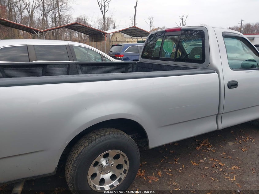 1998 Ford F-150 Lariat/Standard/Xl/Xlt VIN: 1FTRF1768WNB46423 Lot: 43778739