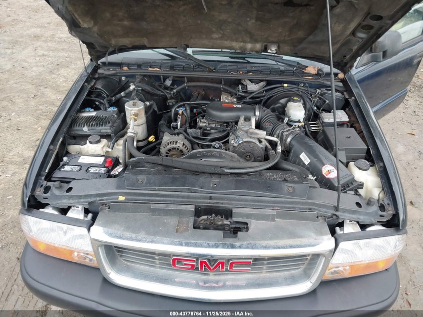 2000 GMC Sonoma Sls VIN: 1GTDT19W0Y8290257 Lot: 43778764