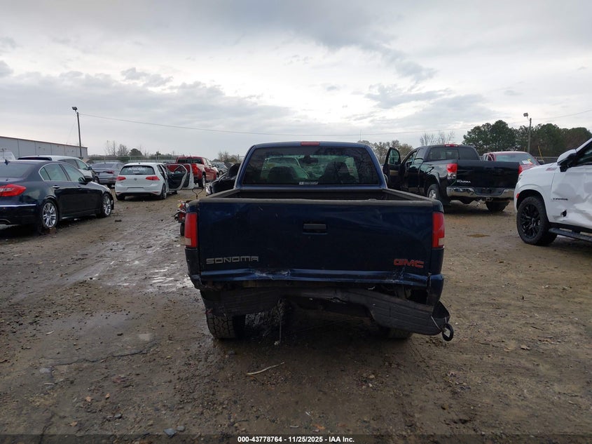 2000 GMC Sonoma Sls VIN: 1GTDT19W0Y8290257 Lot: 43778764