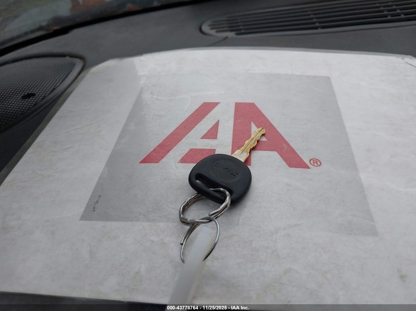 2000 GMC Sonoma Sls VIN: 1GTDT19W0Y8290257 Lot: 43778764