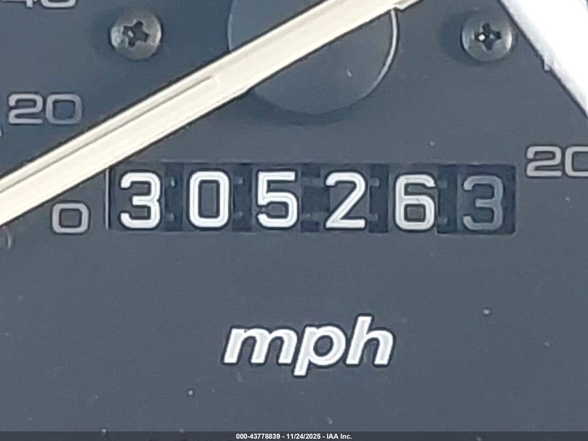 1997 Honda Cr-V VIN: JHLRD185XVC034523 Lot: 43778839