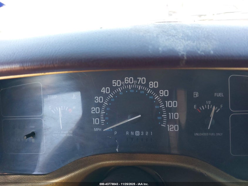 1995 Buick Roadmaster VIN: 1G4BN52P8SR412047 Lot: 43778843