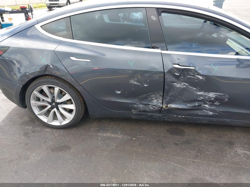 5YJ3E1EB6LF795401 2020 TESLA MODEL 3 photo no. 6
