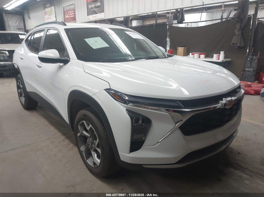 CHEVROLET TRAX FWD LT