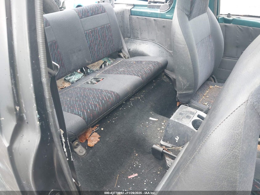 1996 Geo Tracker VIN: 2CNBJ1863T6947173 Lot: 43778992