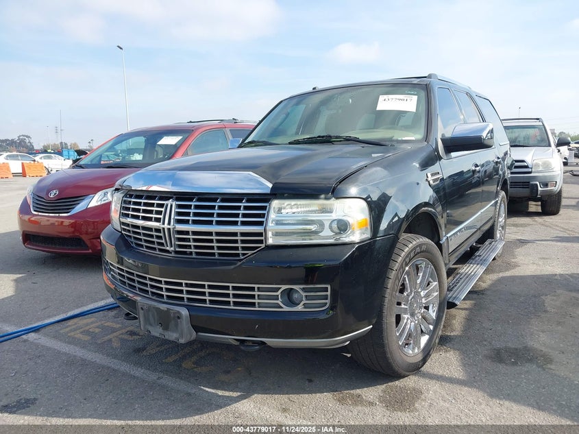 5LMFU27568LJ09318 2008 LINCOLN NAVIGATOR photo no. 2