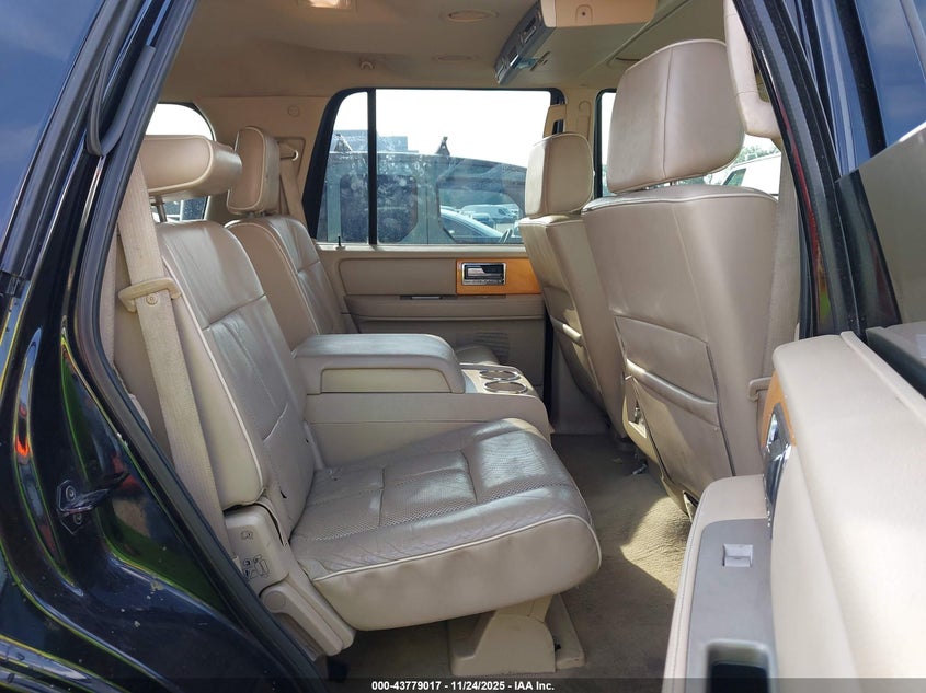 2008 Lincoln Navigator VIN: 5LMFU27568LJ09318 Lot: 43779017