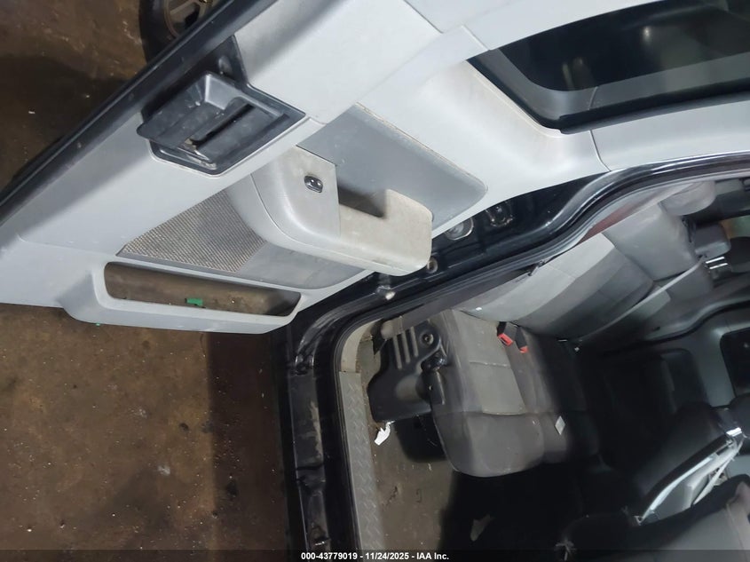 2005 Ford F-150 Stx/Xl/Xlt VIN: 1FTRX12W45NB76067 Lot: 43779019