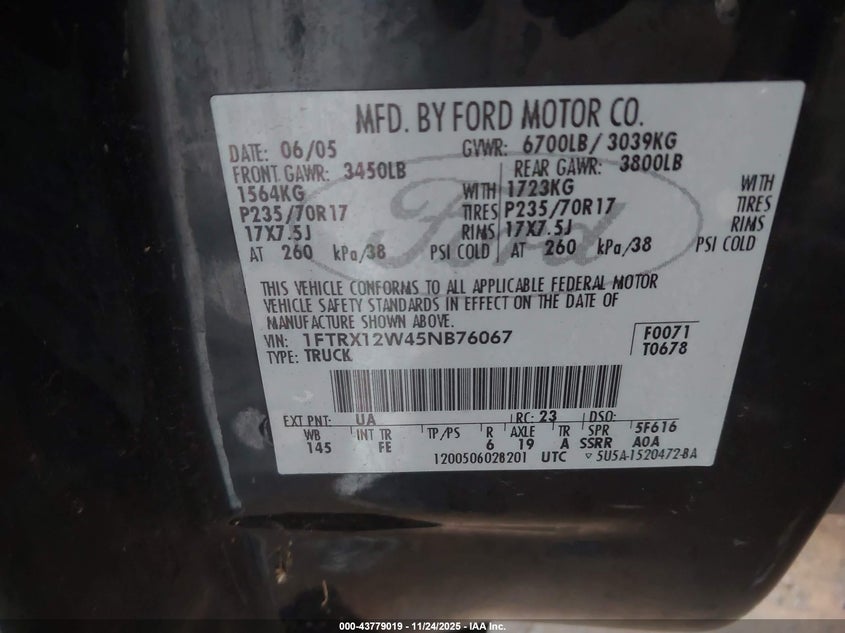 2005 Ford F-150 Stx/Xl/Xlt VIN: 1FTRX12W45NB76067 Lot: 43779019