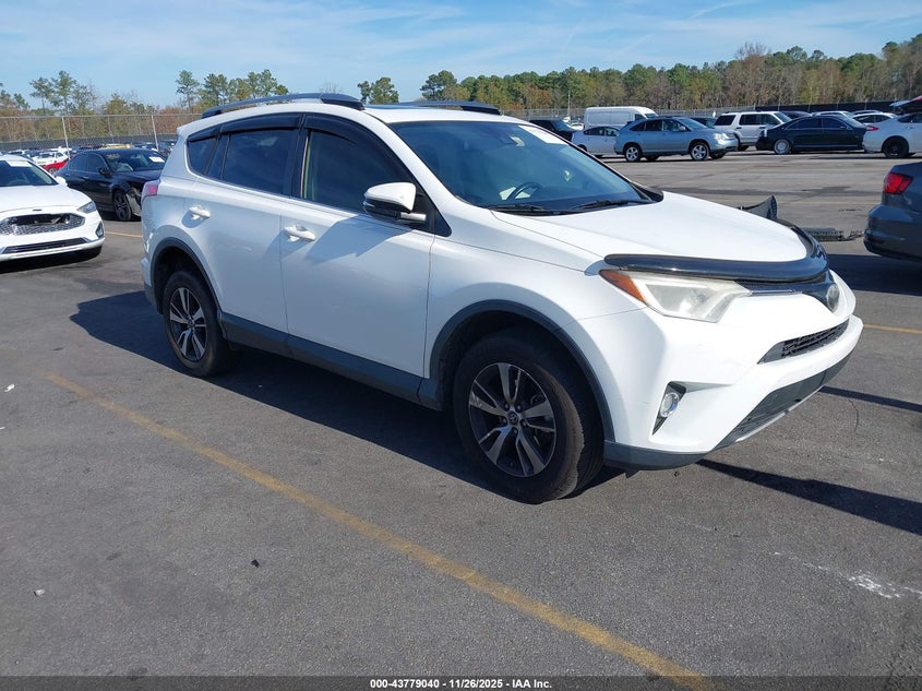 TOYOTA RAV4 XLE