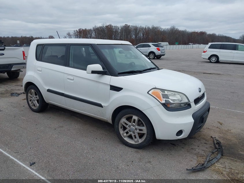 KIA SOUL +