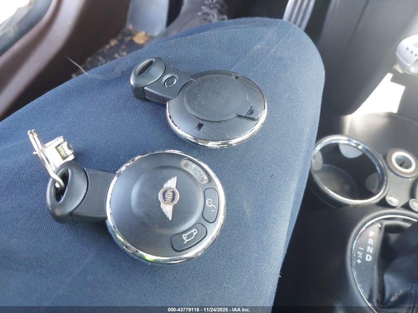 2008 Mini Cooper S Clubman VIN: WMWMM335X8TP87786 Lot: 43779116