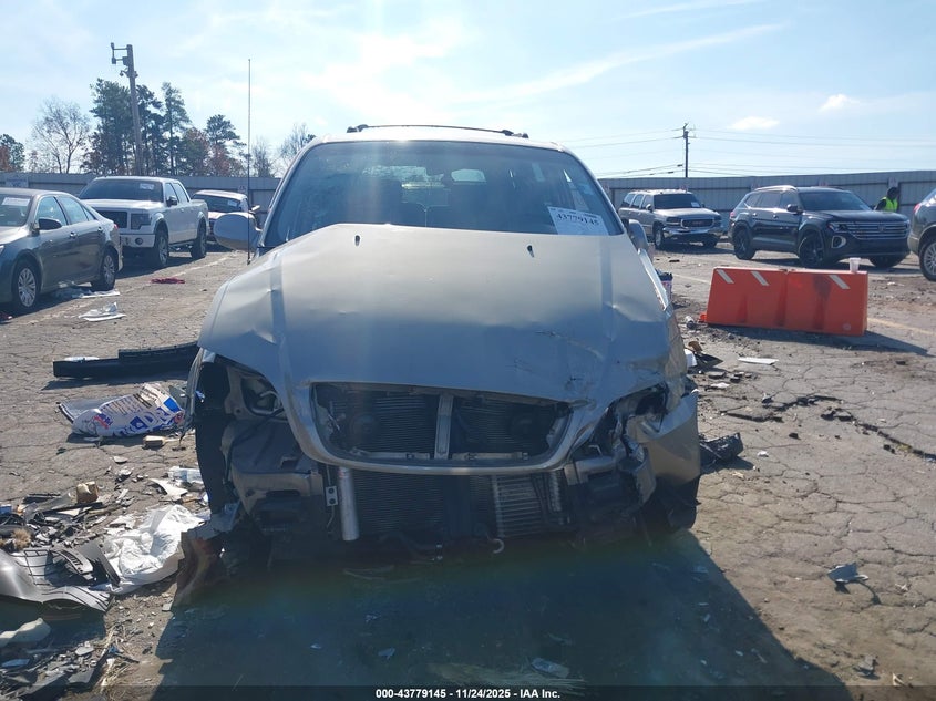 2005 Kia Sedona Ex/Lx VIN: KNDUP132756741086 Lot: 43779145