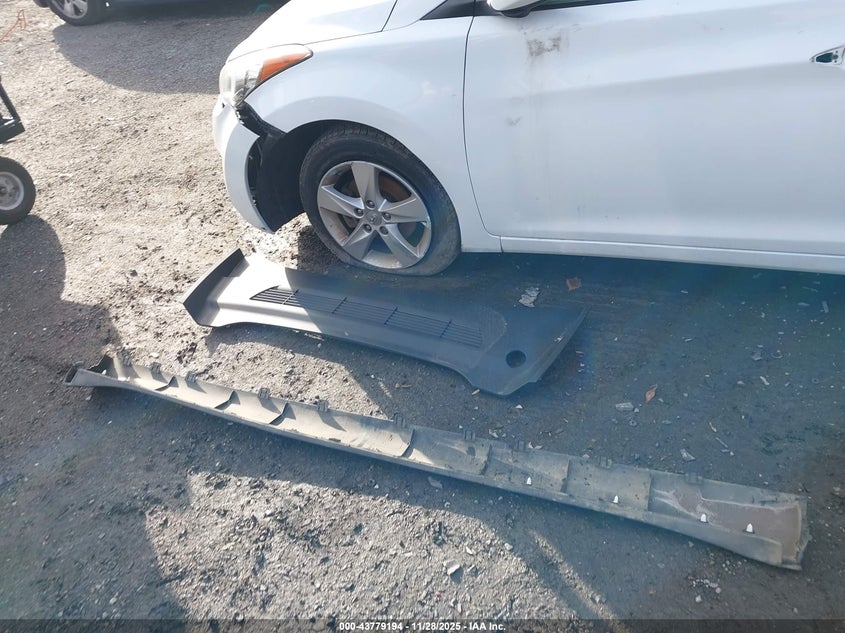 2025 Tesla Model Y Long Range Dual Motor Rear-Wheel Drive VIN: 7SAYGDED0SF267681 Lot: 43779194