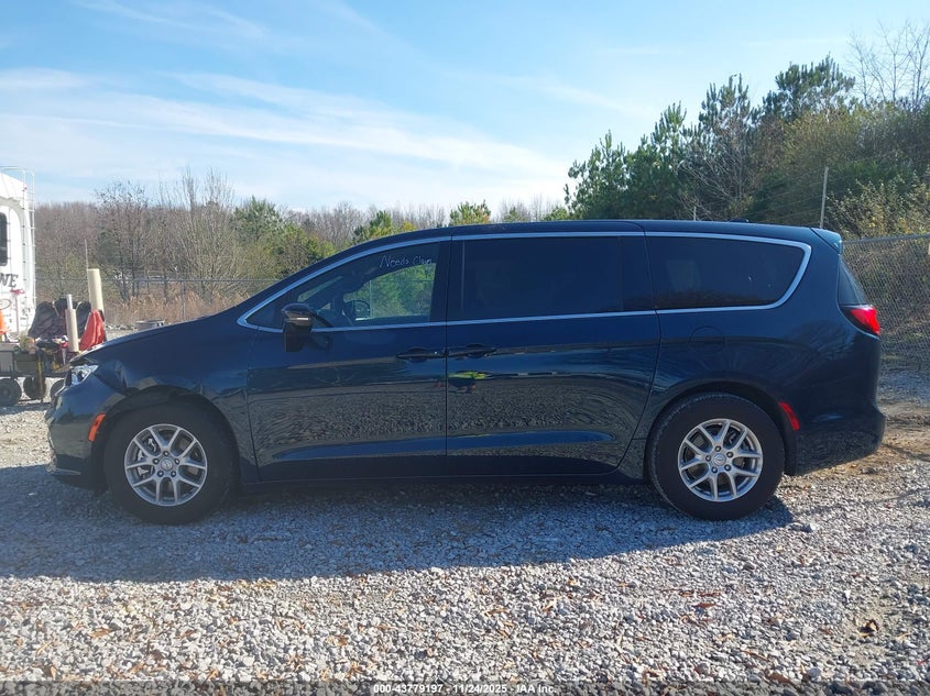 2025 Chrysler Pacifica Select VIN: 2C4RC1BG1SR578518 Lot: 43779197