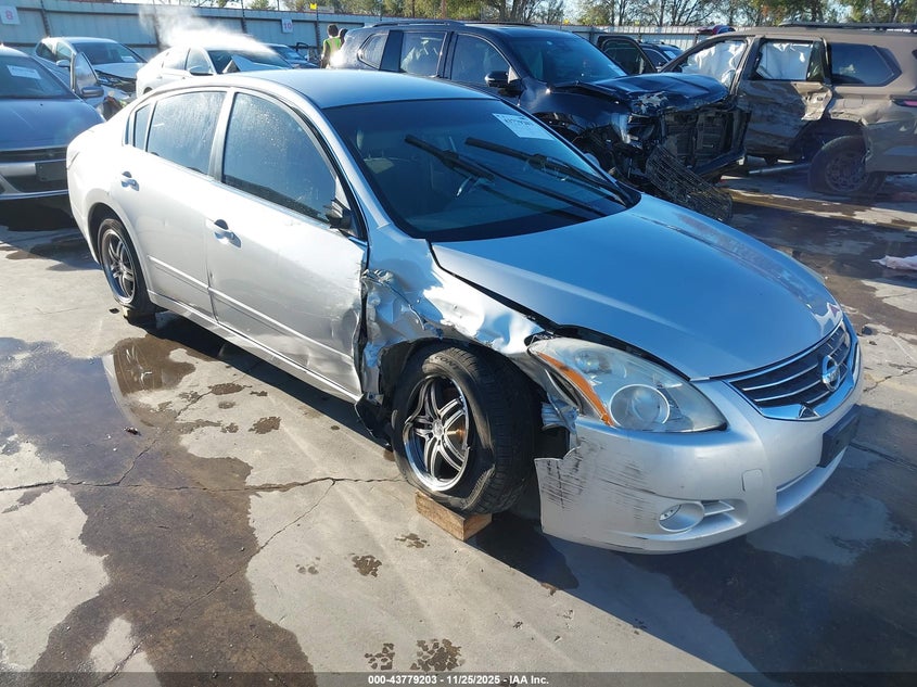 NISSAN ALTIMA 2.5