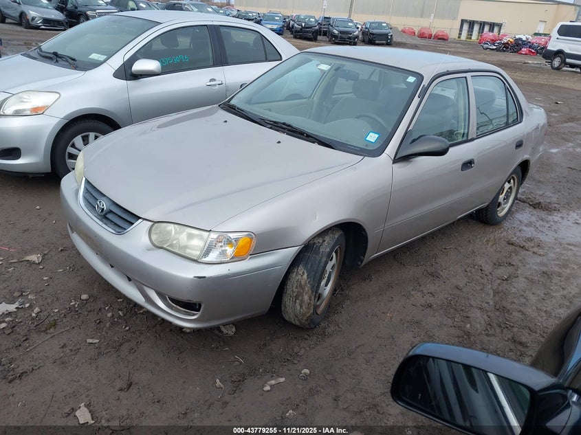1NXBR12EX1Z536134 2001 TOYOTA COROLLA photo no. 2