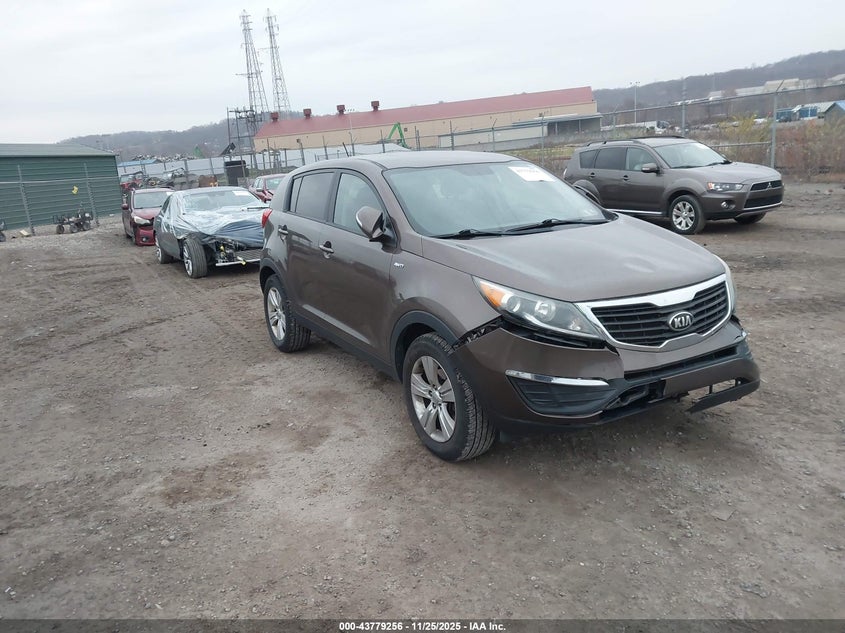 KIA SPORTAGE LX