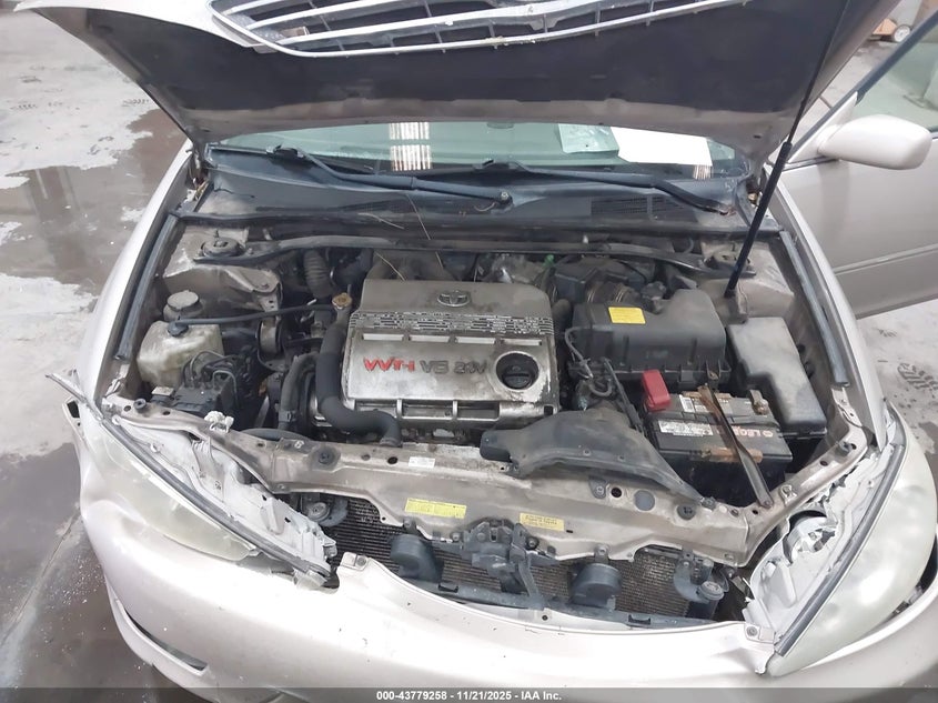 2005 Toyota Camry Xle V6 VIN: 4T1BF30K55U104344 Lot: 43779258