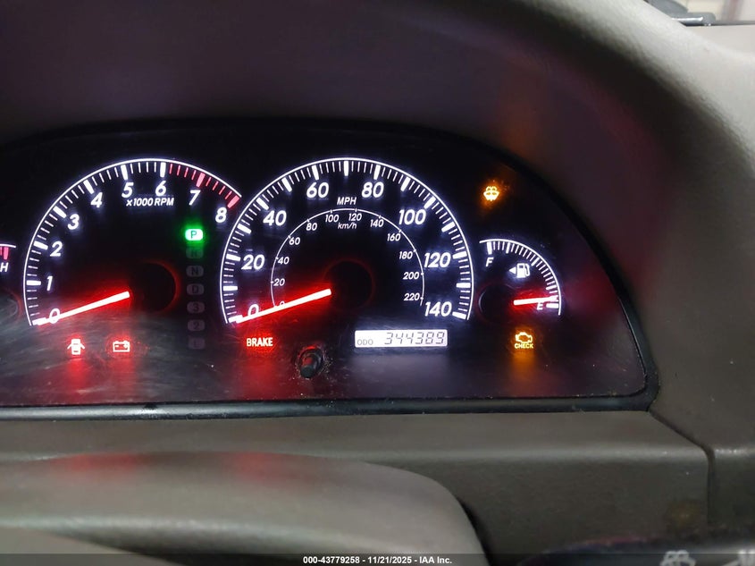 2005 Toyota Camry Xle V6 VIN: 4T1BF30K55U104344 Lot: 43779258