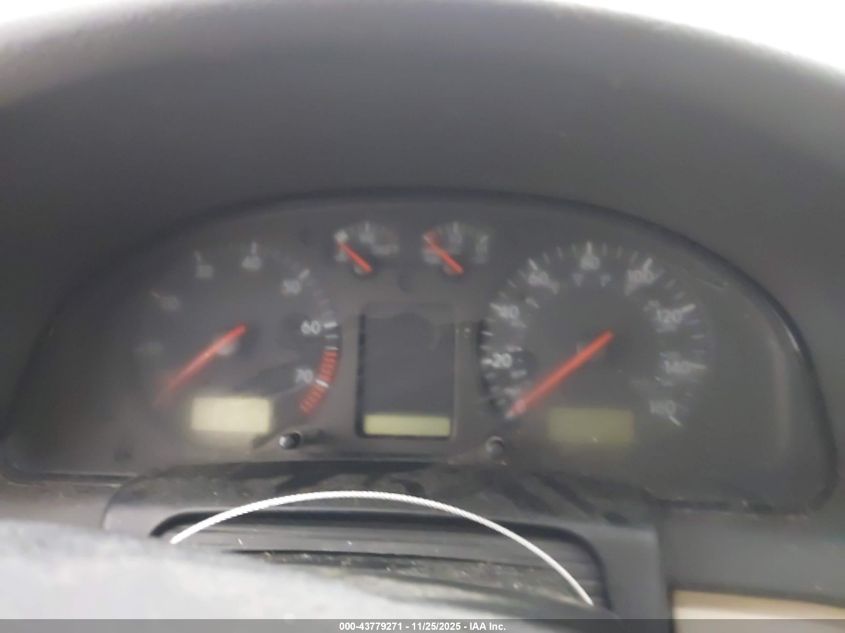 1999 Volkswagen Passat Gls VIN: WVWMA63BXXE462805 Lot: 43779271