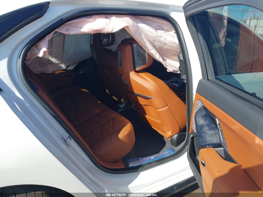 2025 BMW 760Xi VIN: WBA33EJO8SCV55132 Lot: 43779279