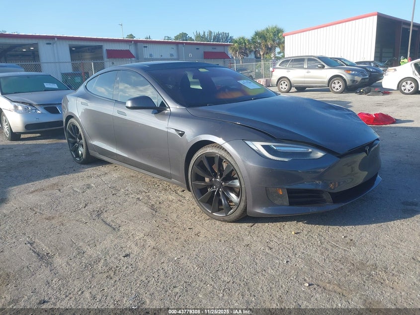 TESLA MODEL S 60/75